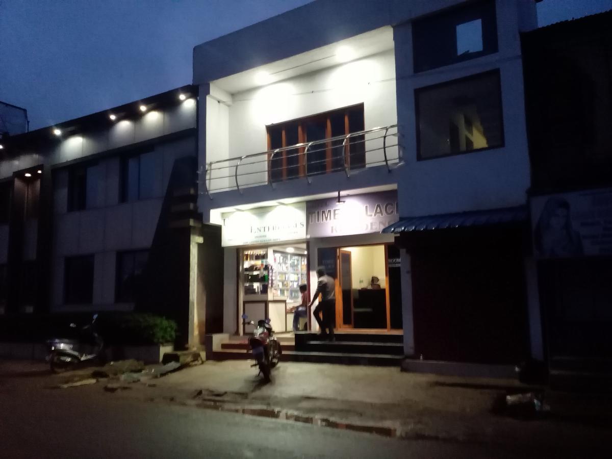 Hotel Time Palace Ooty Exterior foto